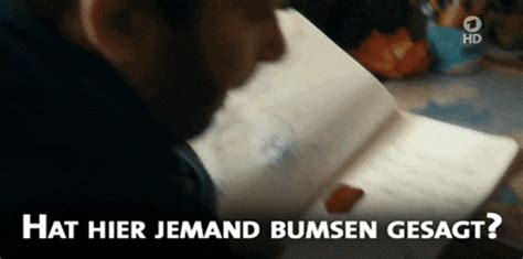 Bumsen Gifs